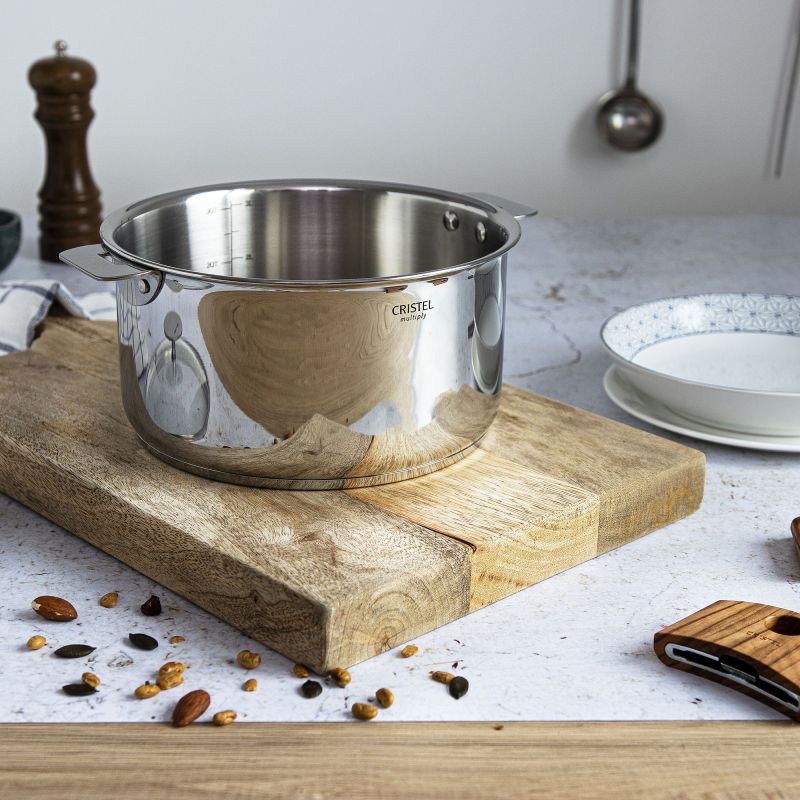 Série de 4 casseroles Casteline + 2 poignées amovibles inox Casteline Cristel