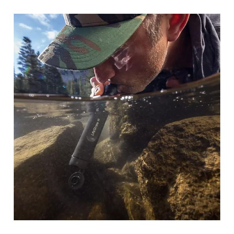 Paille filtrante LifeStraw Peak Series en situation de survie