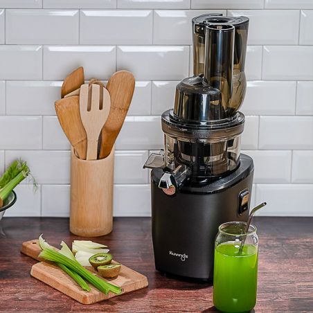 Jus frais fruits et légumes réalisé avec extracteur Kuvings REVO830