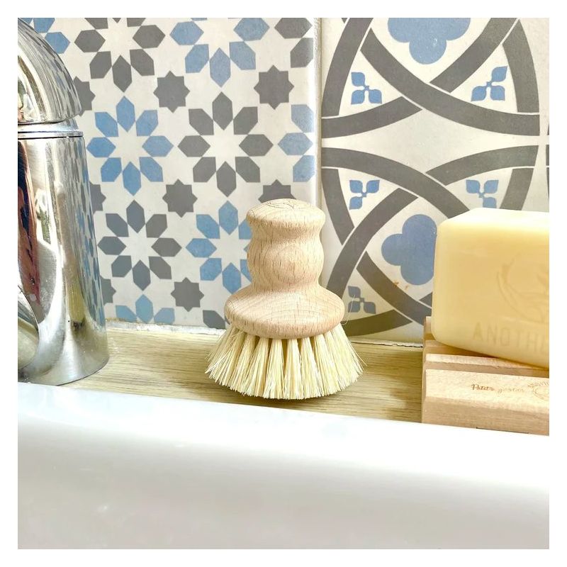 Petite brosse vaisselle