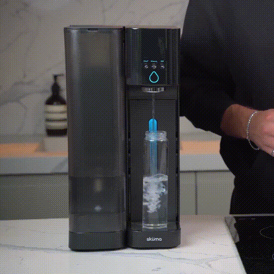 Purificateur d'eau domestique, compact et sans branchement Skuma Water